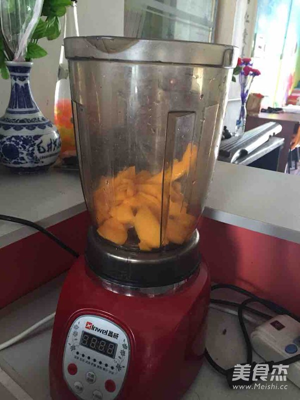芒果奶昔的做法