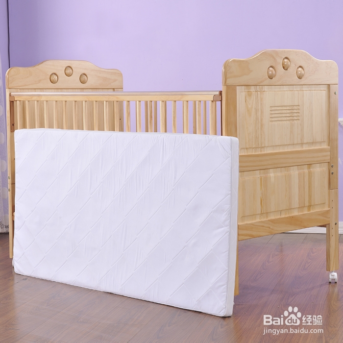 如何选购婴儿床
