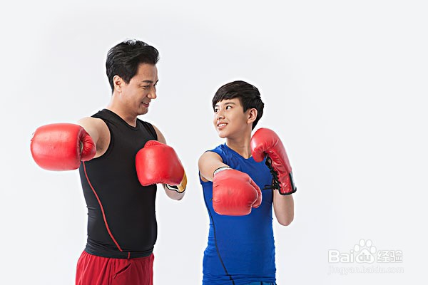 4招hold住在公共场合吼叫的宝宝