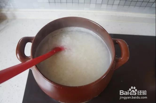 熬粥最重要的是什么?【皮蛋瘦肉粥】