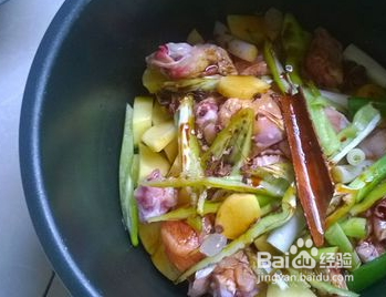 土豆炖鸡的吃法