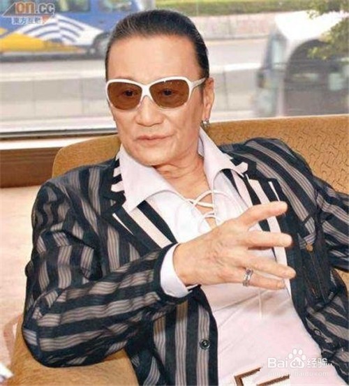 张柏芝教孩子打排球,据说谢母证实已与儿复合!