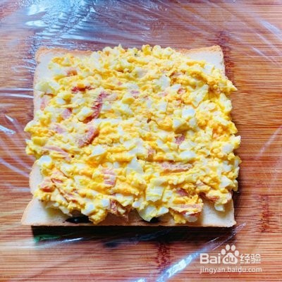 美味可口的三明治的做法。