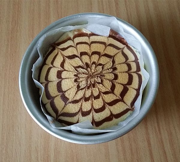 轻乳酪拉花蛋糕