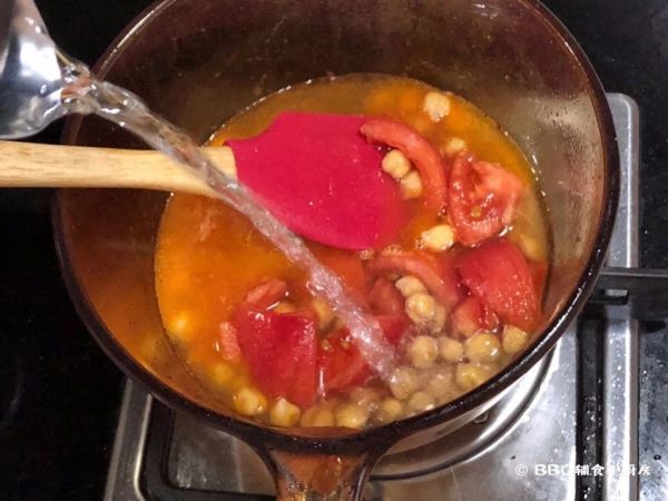 香煎银鳕鱼烩番茄豆泥