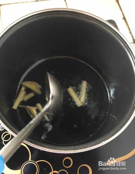 牛肉炒青椒的做法