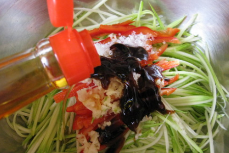 凉拌西葫芦丝怎么做