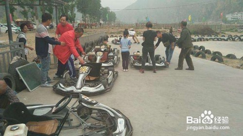 第一次玩卡丁车怎么开