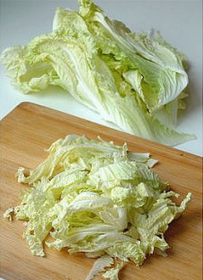 年关将近教你如何做解酒小菜-麻辣白菜叶