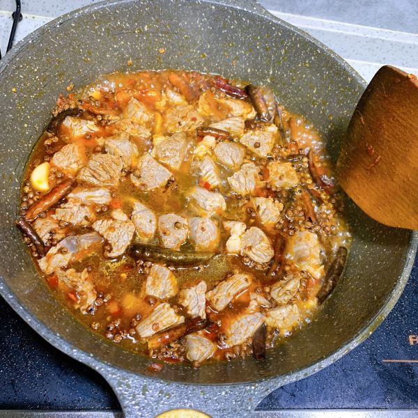 麻辣土豆胡萝卜牛腩