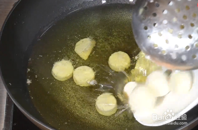 浇汁日本豆腐营养丰富，鲜香味美，老少皆宜