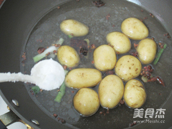 酱烧土豆仔的做法