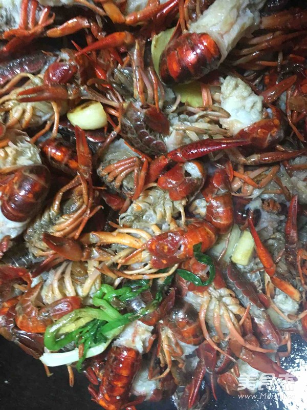 十三香龙虾的做法