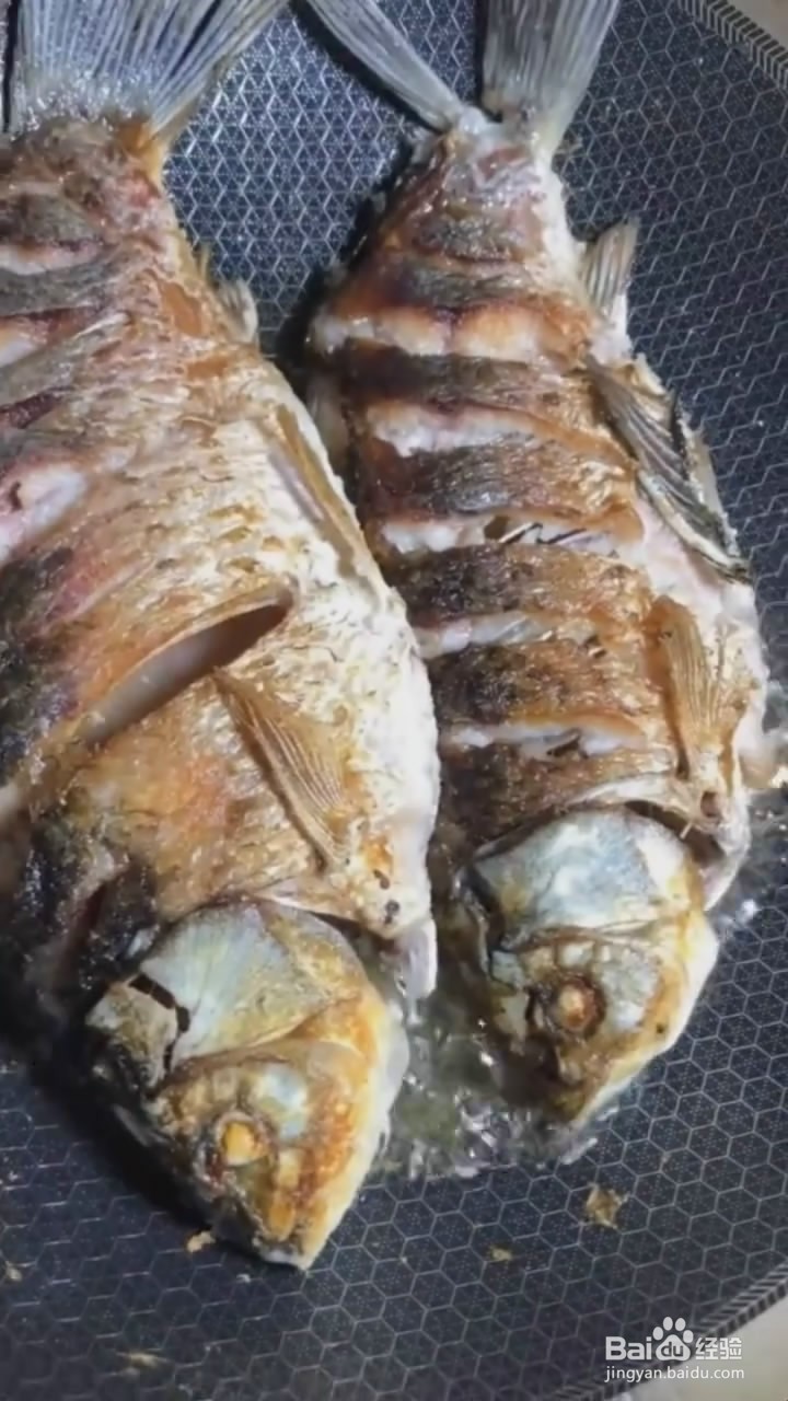 如何制作红烧鲫鱼