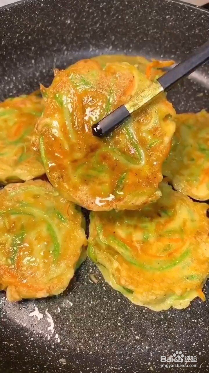 做法简单又软糯好吃的角瓜鸡蛋饼如何制作