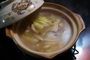 怎样自制砂锅珍菌汤