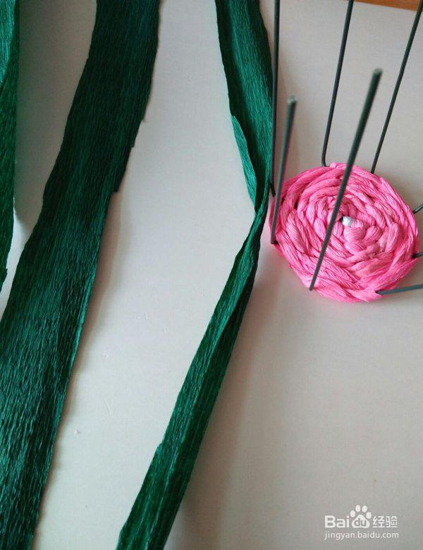 皱纹纸diy彩色手工笔筒