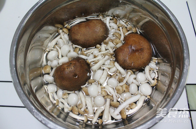 家乐【炆炖系列浓汤宝】 菌菇蔬菜汤