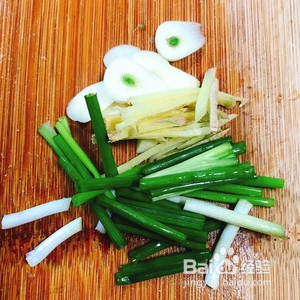 扇贝炒韭菜的做法