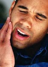 <b>牙齿过敏酸痛的5大防治方法</b>