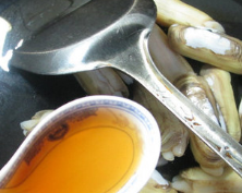 咸肉秀珍菇蛏子汤