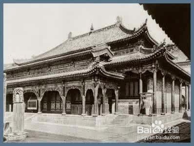 古建筑里的上出下出