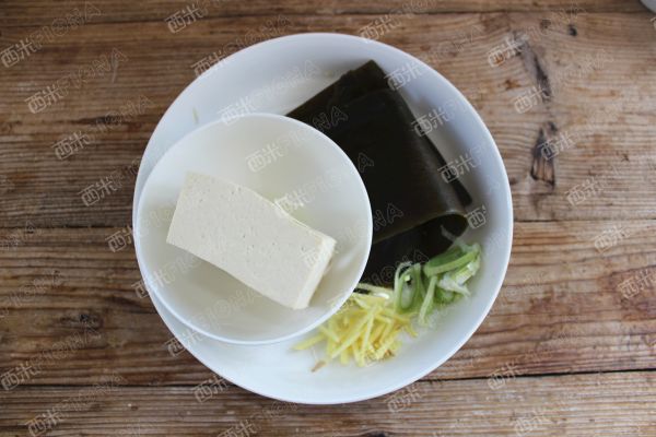 蛤蜊豆腐炖海带