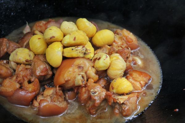 不可辜负的秘制烧猪手