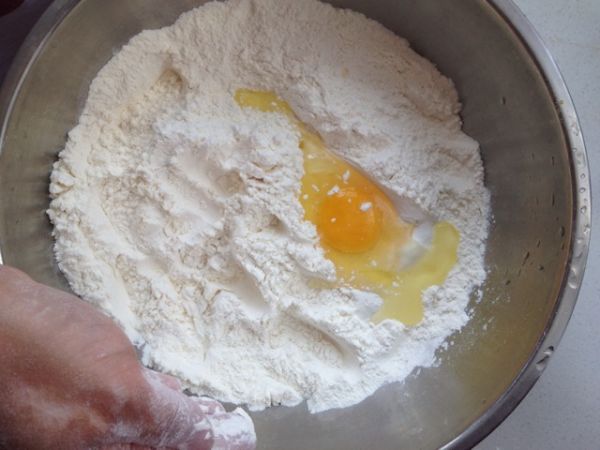 老北京手擀炸酱面