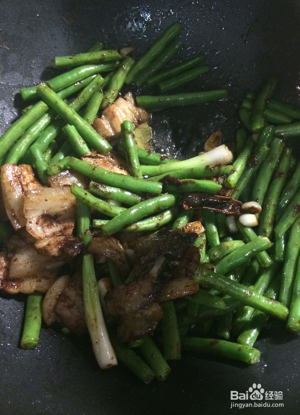 好想大快朵颐的五花肉豆角土豆焖面