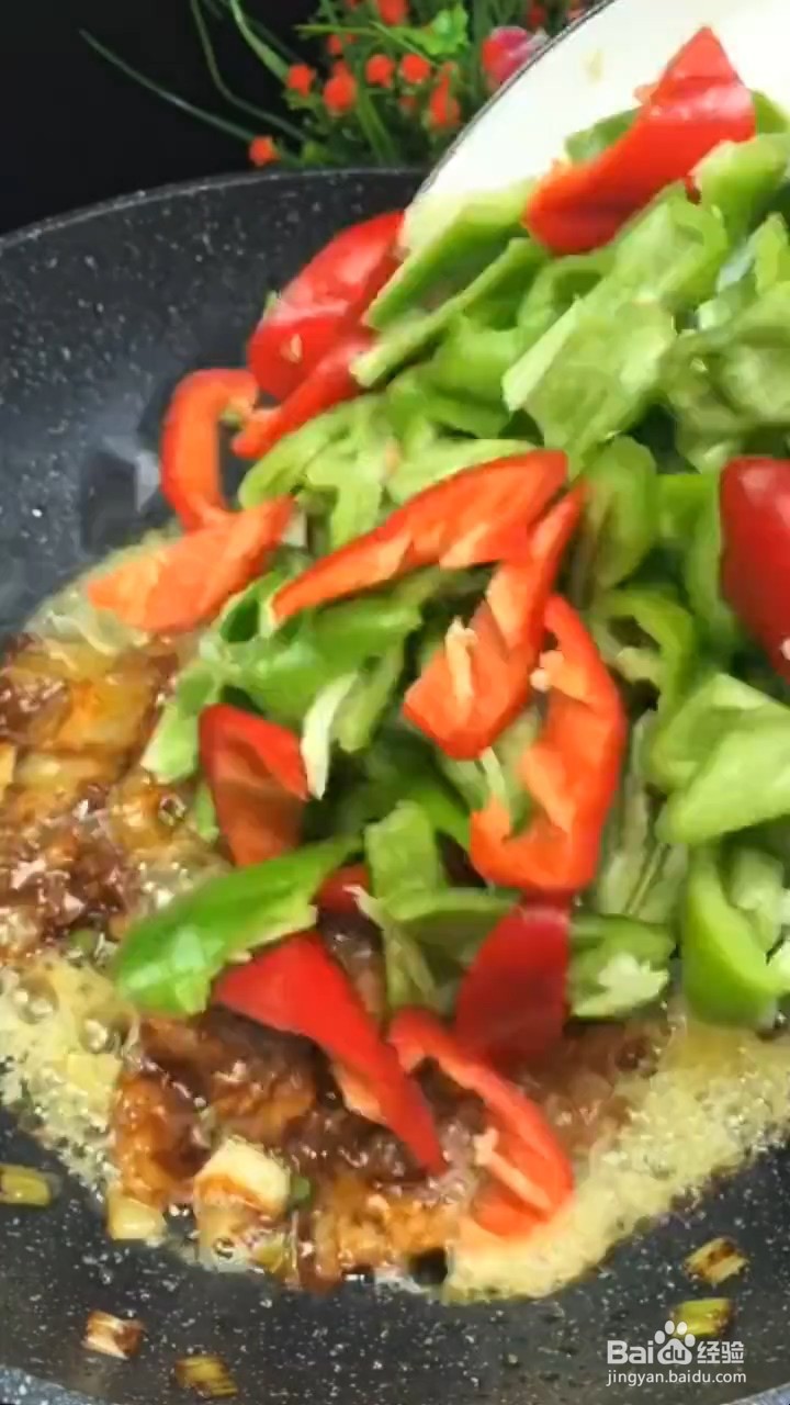 超级无敌好吃又下饭的辣椒炒五花肉怎样做