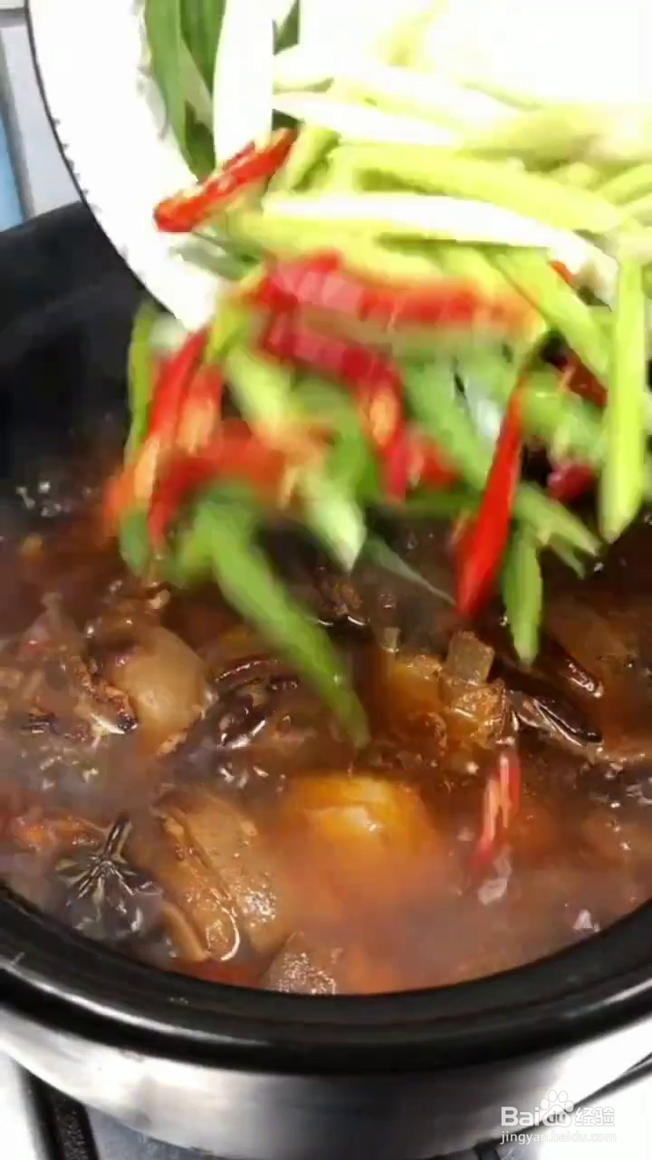 如何制作好吃的砂锅炖羊肉？