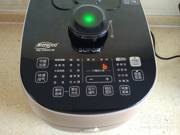 紫薯银耳羹的做法