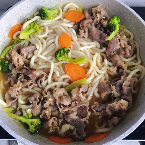 咖喱肥牛乌冬面