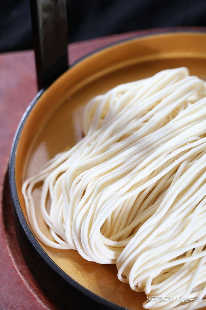 麻油红菜面条怎么做