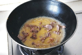 【酸汤金针肥牛】无法抗拒的酸辣诱惑 点赞哦