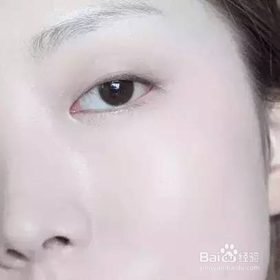 清新干练职业妆