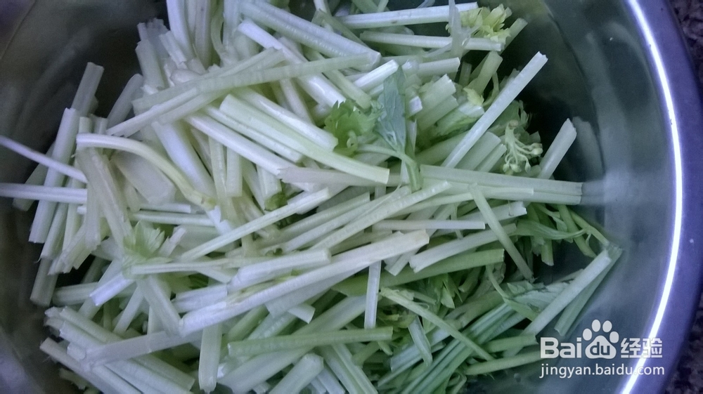 小炒：芹菜香干素什锦