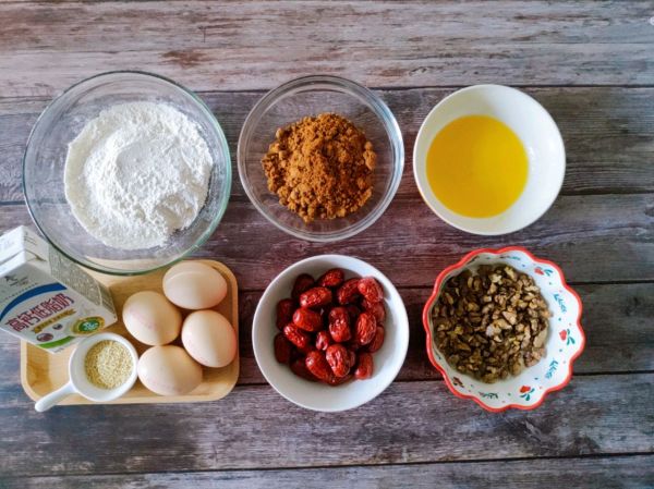 养生核桃红糖枣糕