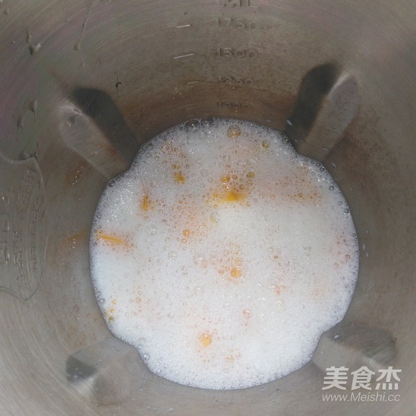 香浓顺滑的南瓜牛奶