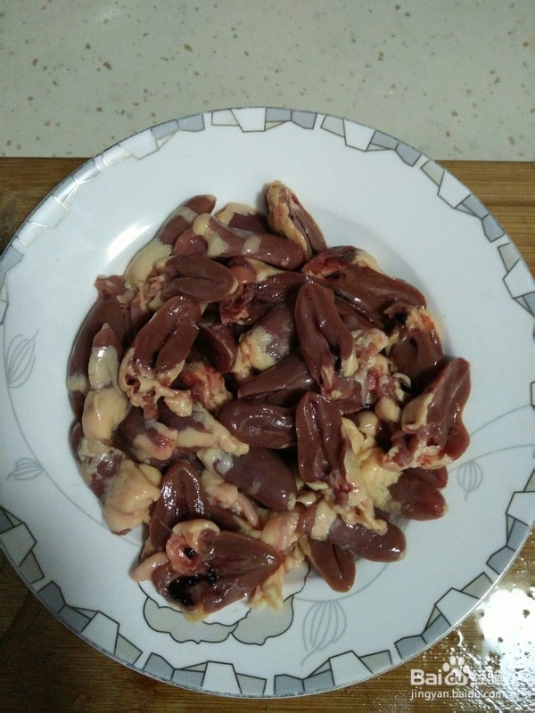 如何制作尖椒炒鸡心