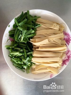 豆皮炒韭菜怎么做？家常做法详细教程图解~