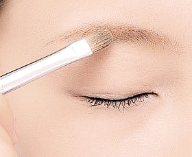 裸妆的画法_如何化裸妆_补妆必备