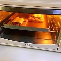 怎么做美味的香肠肉松吐司