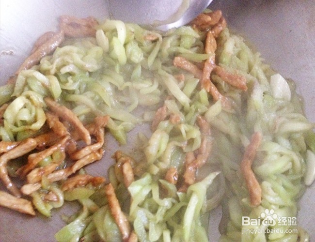 做一份素净的肉丝炒茄子
