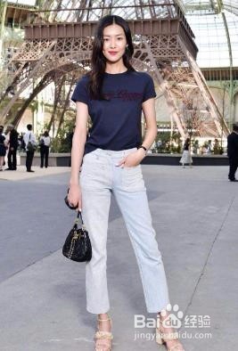 牛仔裤要跟什么鞋子搭配更合适?