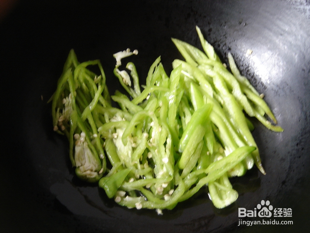 辣椒炒苦瓜——消热清火的应季菜