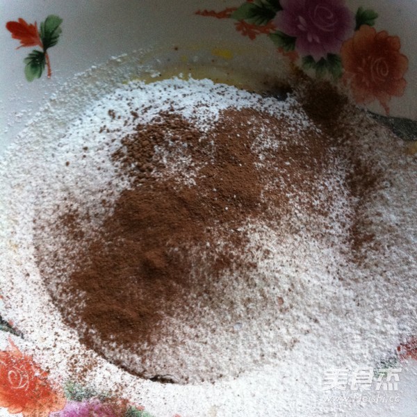 摩卡戚风的做法