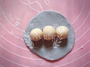 如何制作豌豆绣球馒头的攻略