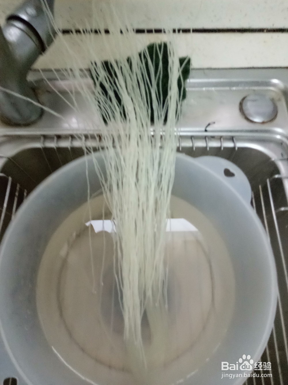 砂锅小酥肉粉丝汤